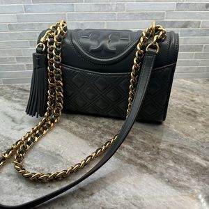 EUC Tory Burch quilted crossbody